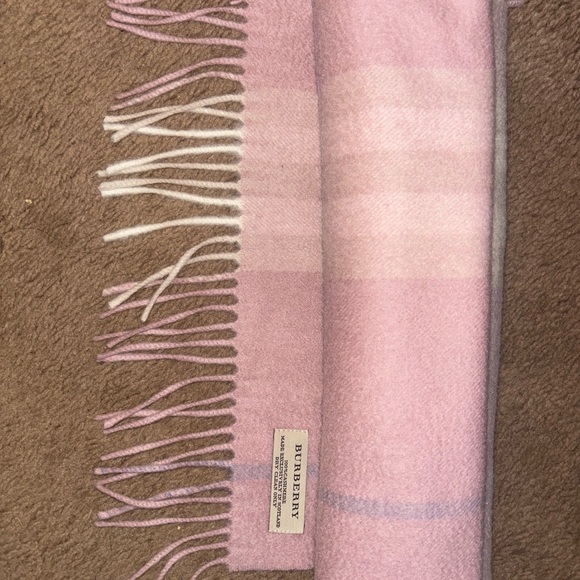 Burberry - Blush, Beige & Cream Plaid Fringe Hem Cashmere Scarf NWOT - Picture 8 of 8